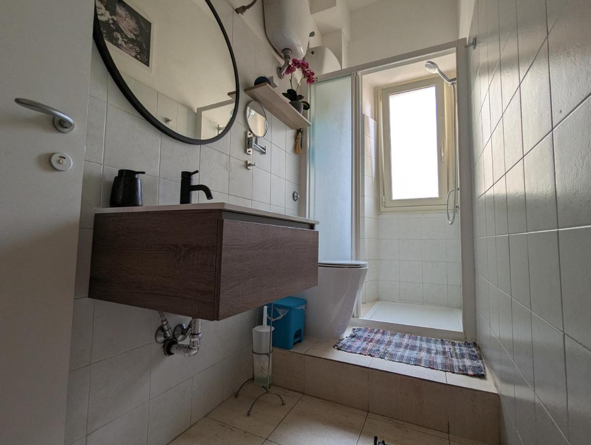 Miky M House B&B Кальярі Екстер'єр фото